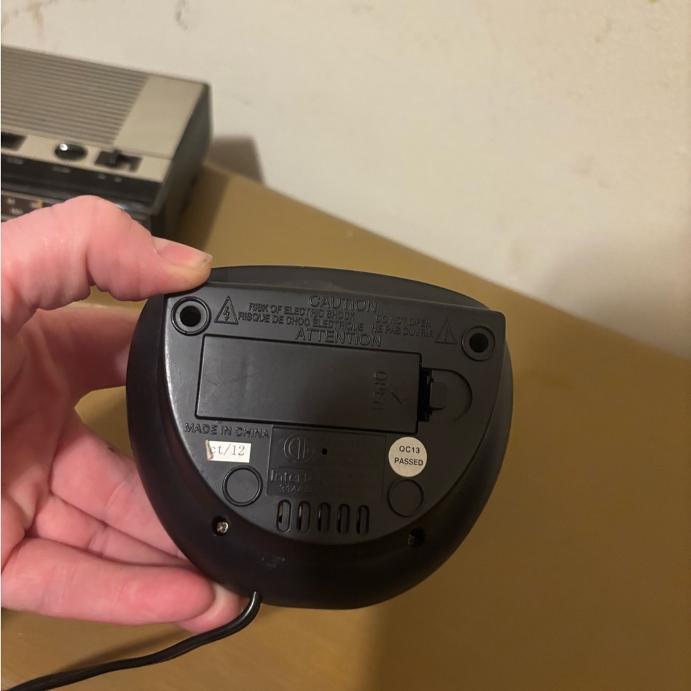 Sharp Black Digital Alarm Clock - Picture 4 of 6
